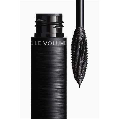 chanel volume strech|le volume stretch de Chanel brush.